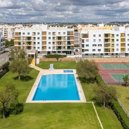 Apartman Ahs - T1 Armacao De Pera, Varanda, Piscina E Garagem *