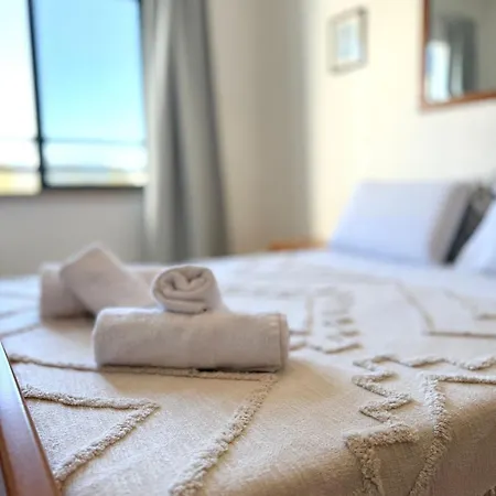 Apartman Ahs - T1 Armacao De Pera, Varanda, Piscina E Garagem *