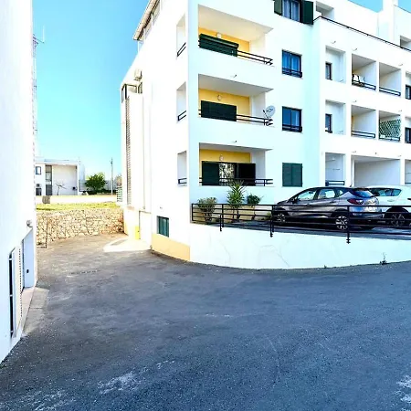 Apartman Ahs - T1 Armacao De Pera, Varanda, Piscina E Garagem *